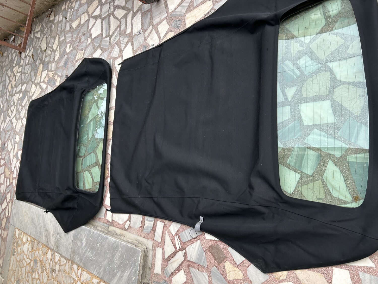 AUDİ CABRİO A5 S5 RS5 8F 8T UYUMLU ORJİNAL TENTE DIŞ BEZİ SİYAH RENK ÇIKMA TEMİZ HATASIZ ORJİNAL CAMI ÜZTÜNDE 