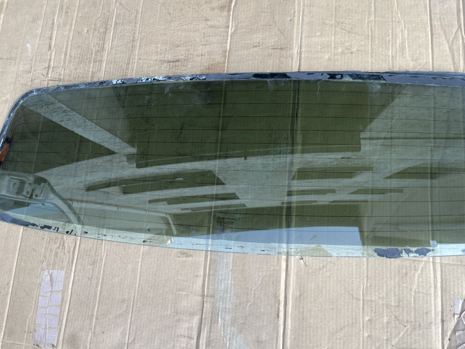 FORD MUSTANG CABRİO UYUMLU ORJİNAL ARKA CAM TENTE AL TAK ŞEKLİNDE ÇIKMA TEMİZ